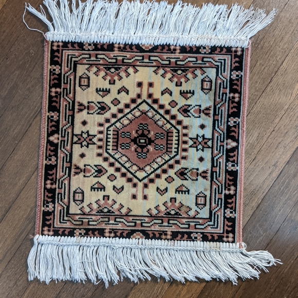 Table Rug Boho Mini Kilim Rug Oriental Rug - Picture 8 of 12